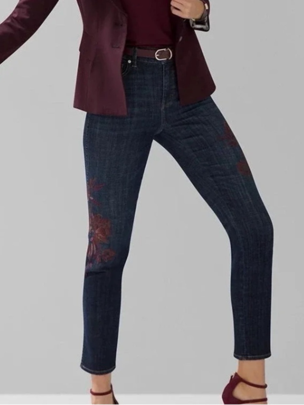 WHBM Everyday Soft Floral Embroidered Straight Jeans Dark Wash Size 8